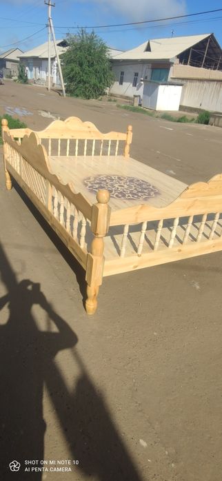 Kravat suri sotiladi