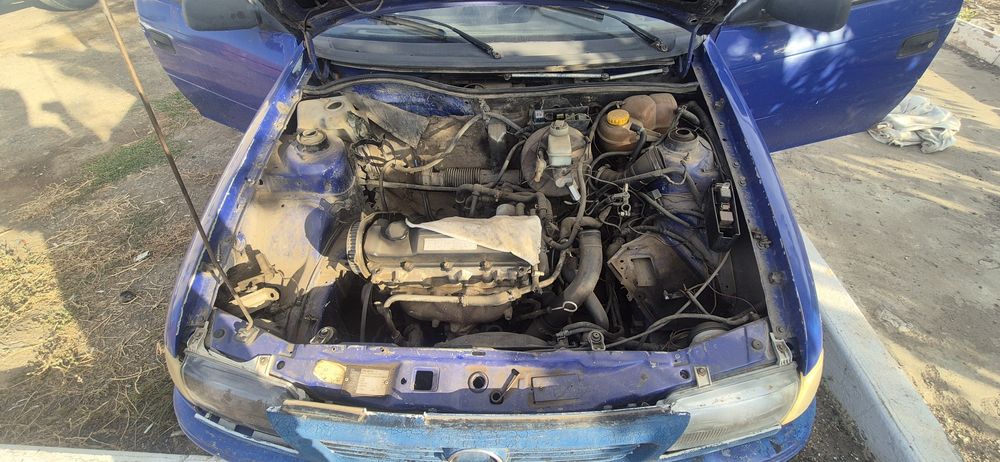 Опель астра 1996год