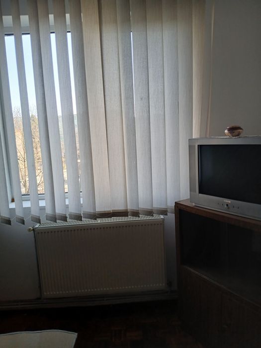 Se închiriază apartament cu 2 camere