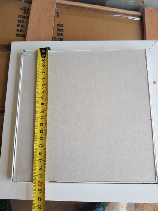 Продаются лючки 20 на 20