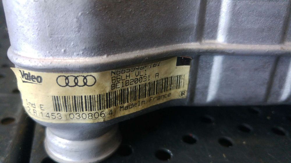 Calorifer radiator incalzire bord a4 b7 8e 8e1820031a