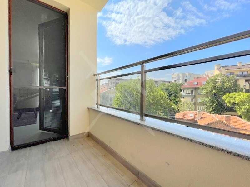 Продава се Двустаен апартамент в Пловдив, Младежки Хълм - 72 кв.м за 2591 €/кв.м - Снимка #7