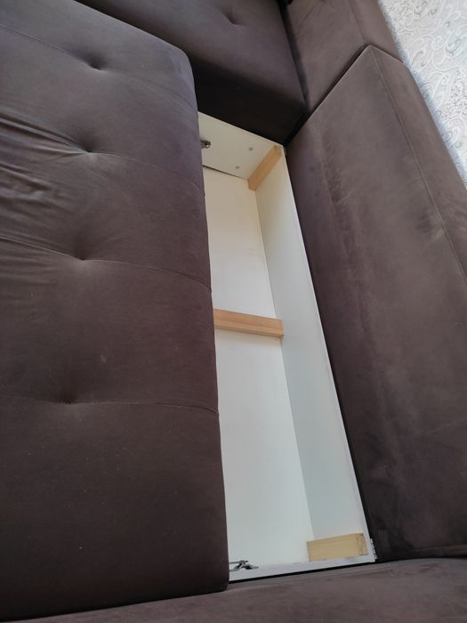 Диван угловой цвет. Темно-коричневый