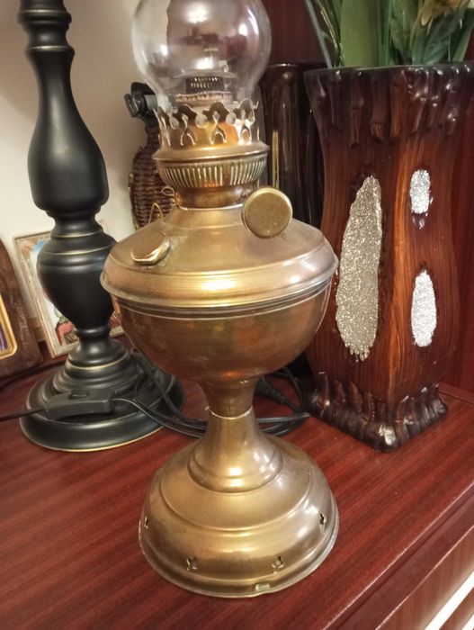 Старинна газова , газена лампа