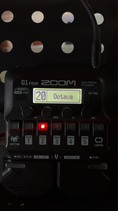 Tonuri de vioara pentru procesor Zoom G1 Four
