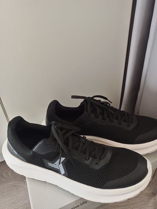 Кроссовки-великаны 49р