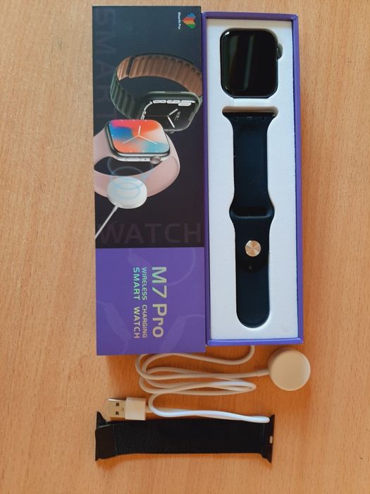 Продаётся смарт часы   новые в отличном состоянии