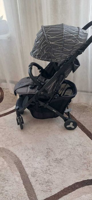 Детская коляска.