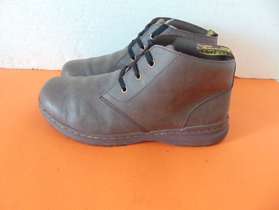 НОВИ Dr Martens номер 44 Оригинални мъжки обувки