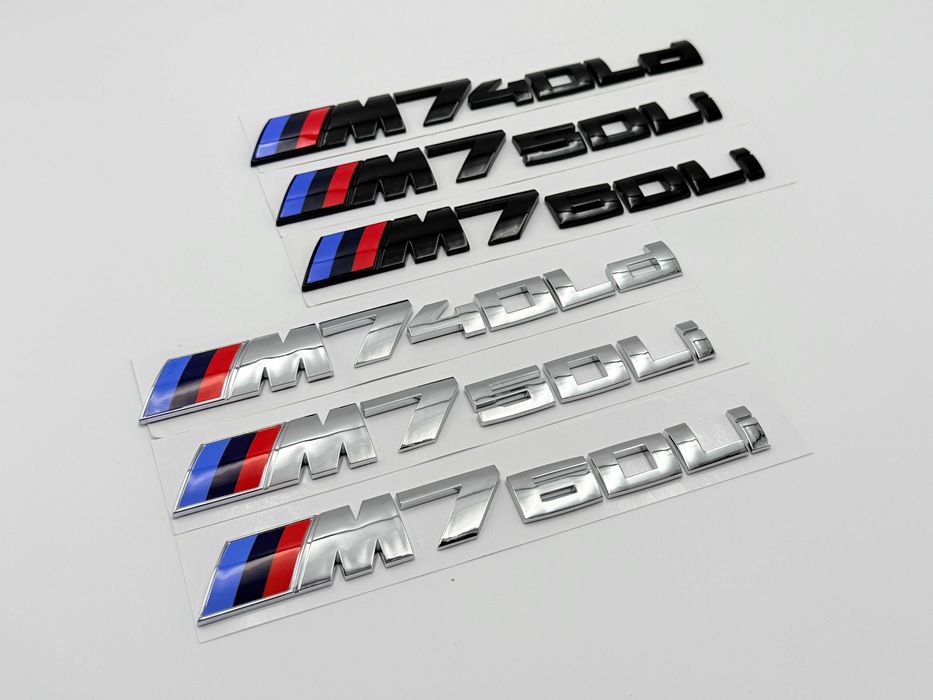 Emblema Compatibila BMW M seria 7 G70 Motorizare spate