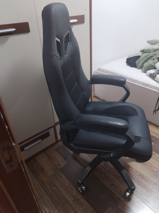 Компьютерное кресло