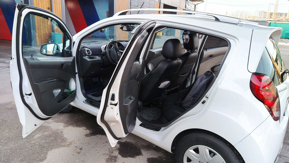 Продаю свою машину Spark 2019 автомат, 4 позиция Евро