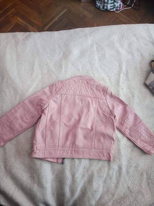 Детски якета и пижами