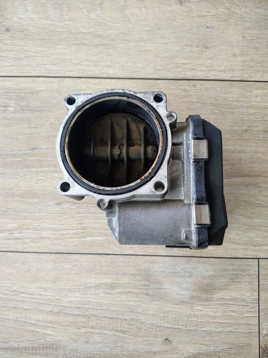 BMW N53 дроселова клапа 13547556118 E60 E90 F10 3.0i