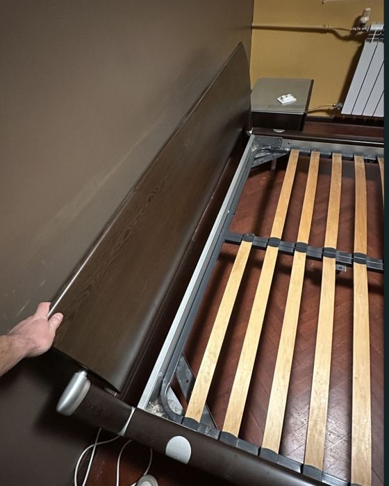 Продавам спалня 200 180