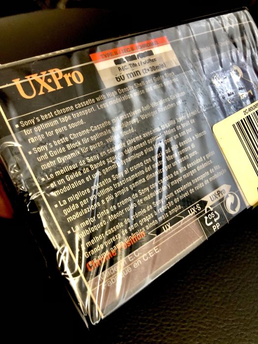 Vând 2 casete audio Sony UX-Pro 60 minute complet noi, sigilate