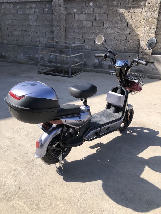 Скутер Drongo R14
