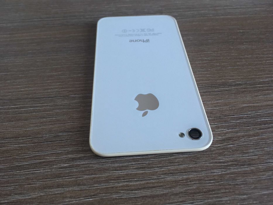 capac spate iphone 4s, alb sau negru