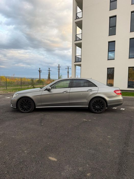 Mercedes-Benz E220 CDI