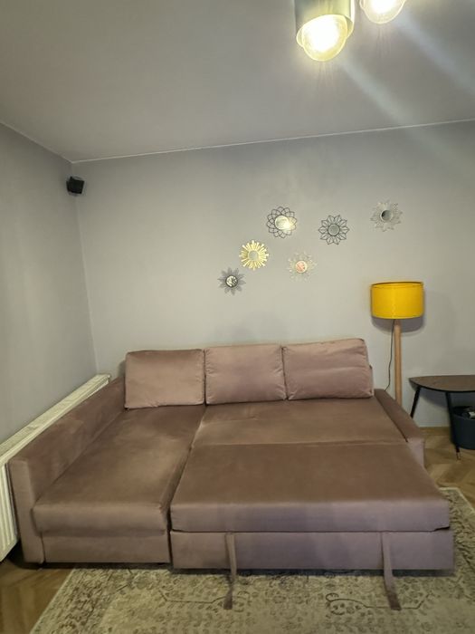 Диван и столове от промазана материя и кухненска маса