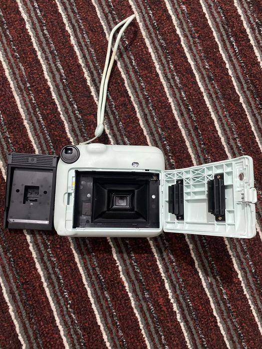 Instax mini 12  продам сини