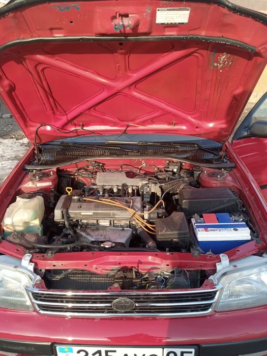 Карина е тойота седан 95 1.8 об