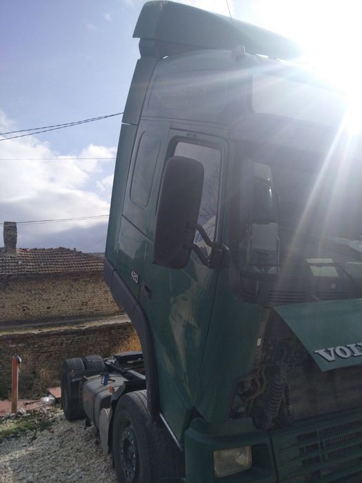 Продавам Волво FH12 на части