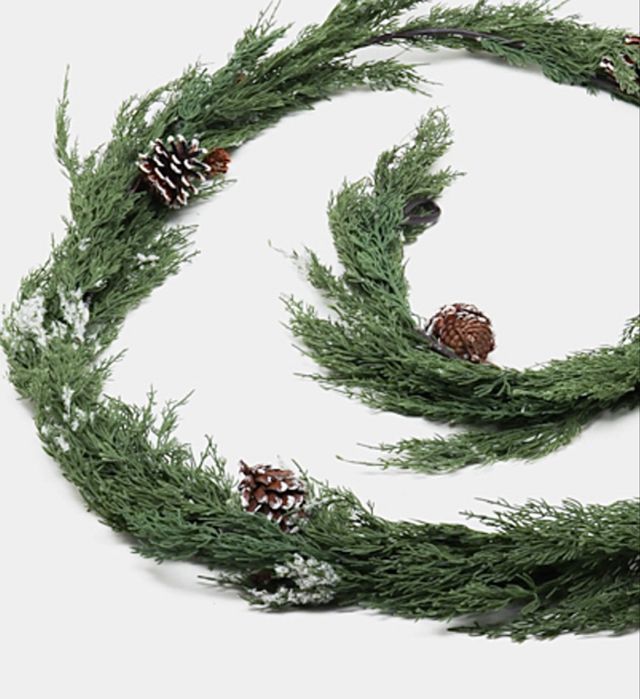 Еловые гирлянды с шишками по 2,7 м (2шт) для новогоднего декора
