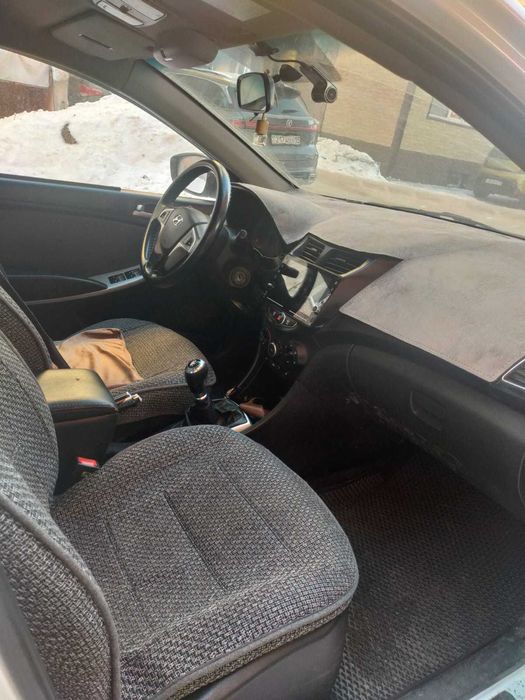 Автомобиль Hyundai Accent