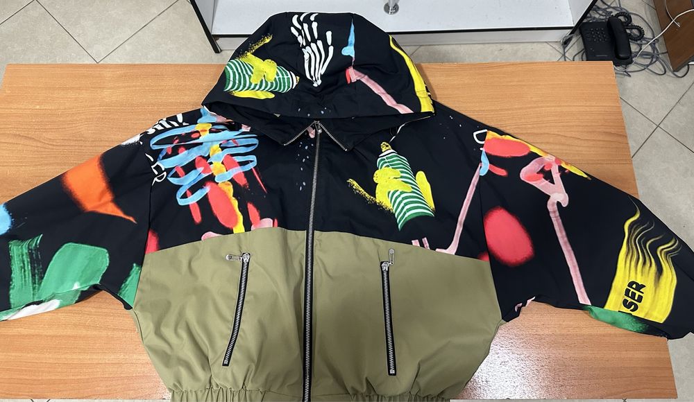 5 тыс тенге продам куртку