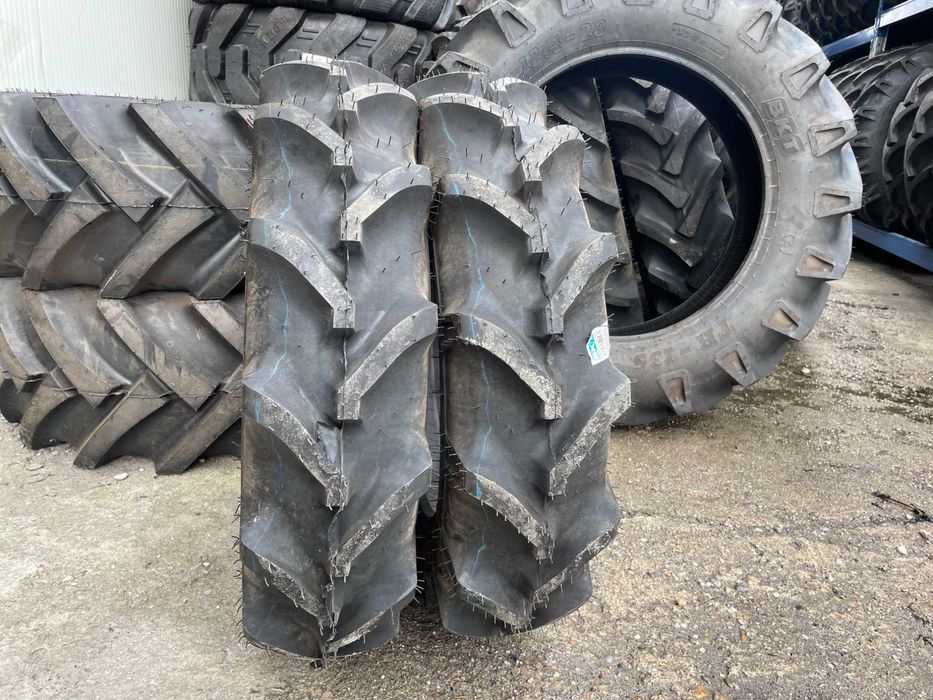 Anvelope agricole de tractor fata 8.3-20 BKT livrare rapida