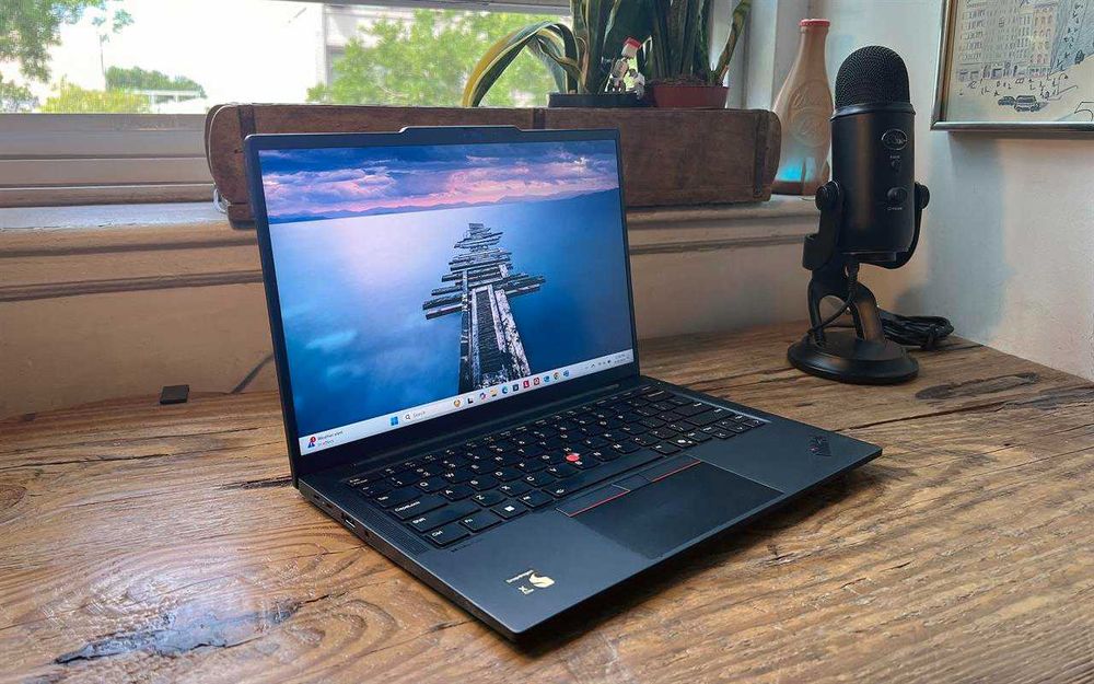 SIGILAT SUPER OFERTA Lenovo Thinkpad T14s Gen 6 Core Ultra 5 32GB