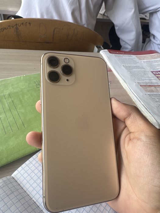 IPhone 11pro,цена 65к