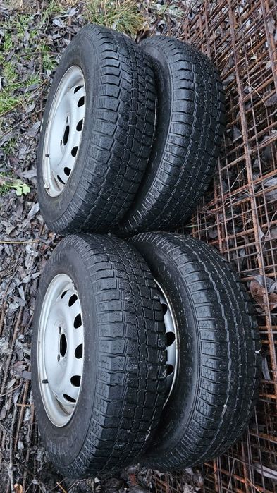 Roți 165 R 13 C *m+s Continental* complete  Platforma Rulota  Anvelope