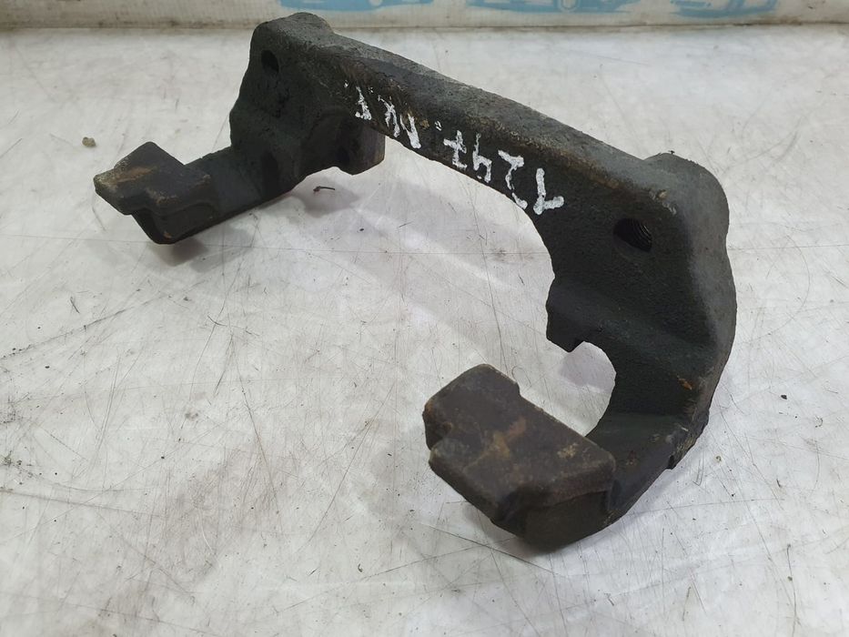 Suport etrier dreapta fata Renault Fluence 1 (2009 - 2013) 1.5 dci 1.5 dci K9K836