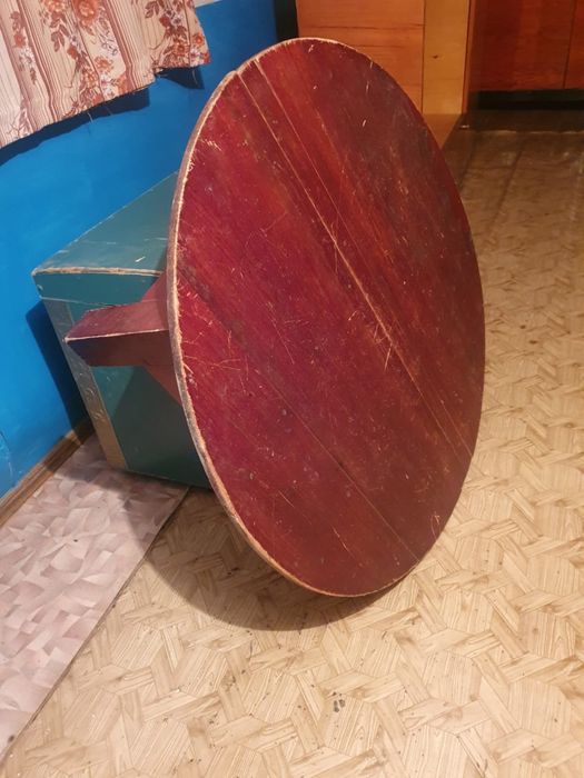 Стол для дома , круглый стол