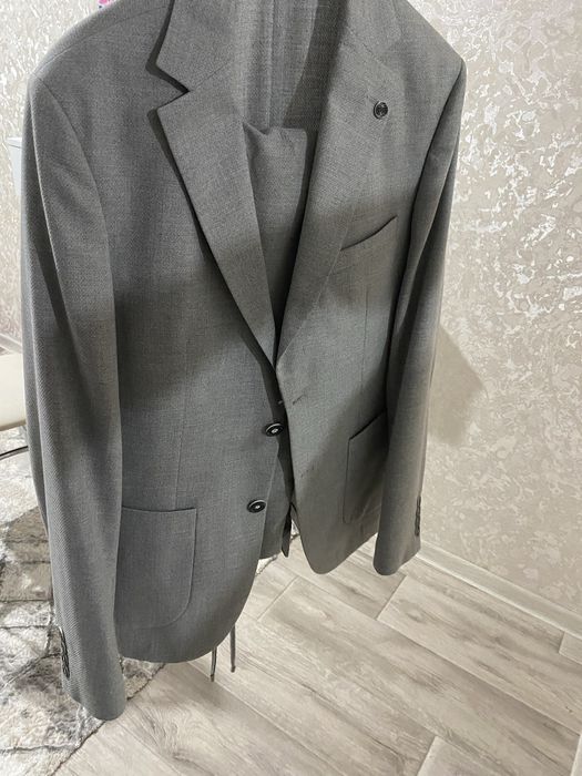 Костюм серый классика