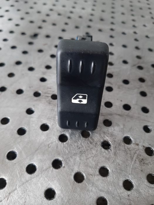 buton deschidere geam dacia logan 1 ls 22681