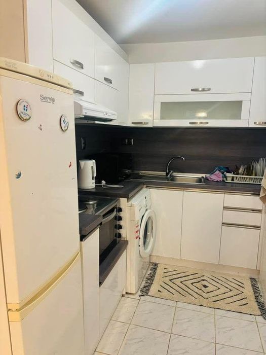 Дава се под наем Двустаен апартамент в Варна, ВИНС - 55 кв.м за 490 € - Снимка #1