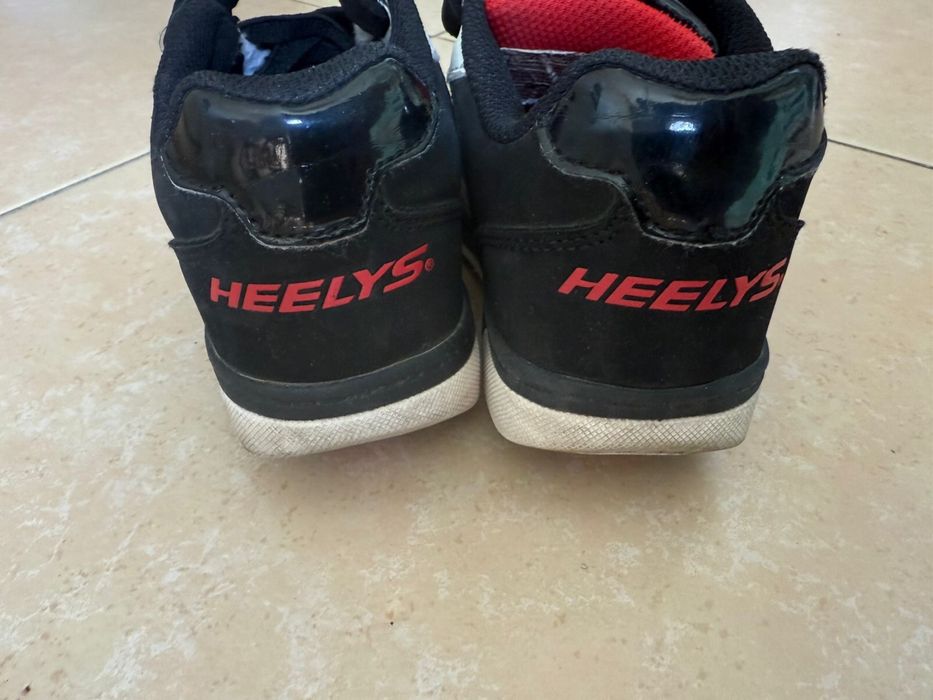 Крассовки Heelys