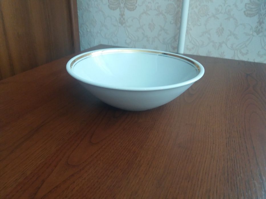 катрюля, тарелки