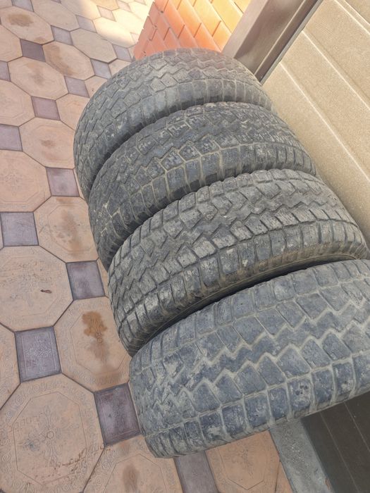 275/70/18 комплект бесплатно