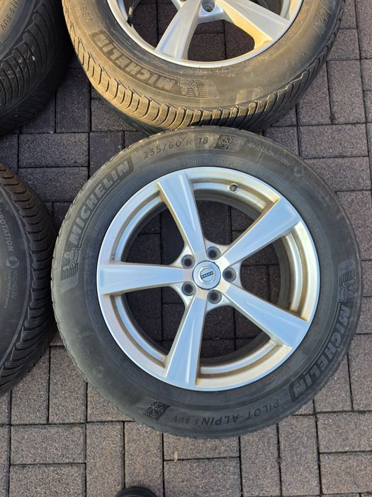 Jante Originale VOLVO + Cauciucuri 235 60 r18 Michelin DOT2022 Iarnă