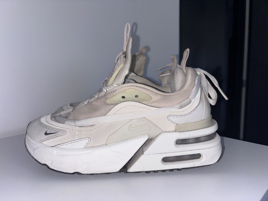 Vand nike air max furyosa damă