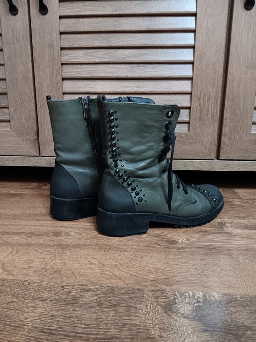 Боти от естествена кожа