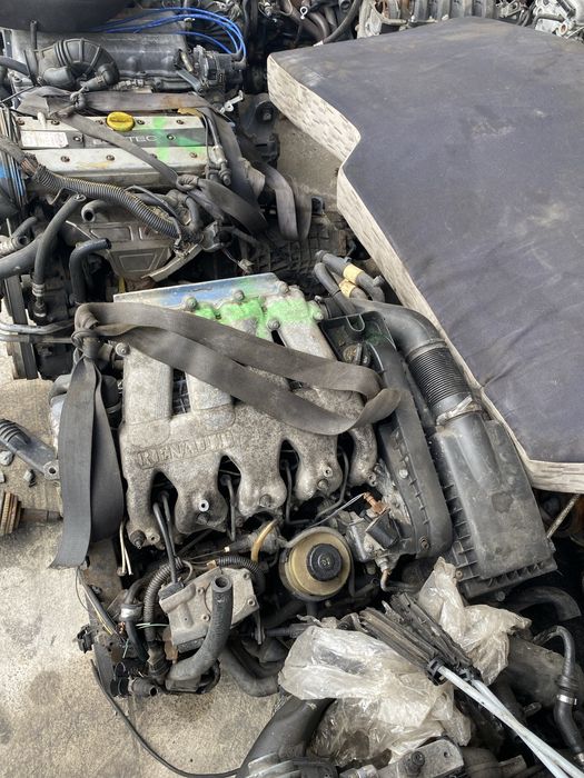 Двигатель RENAULT G8T