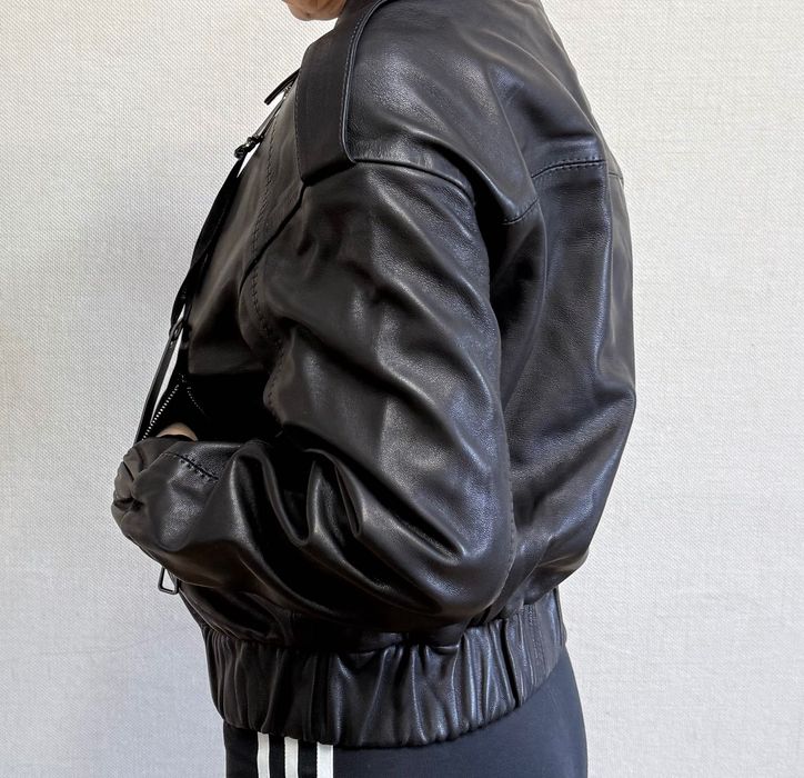 Кожаная куртка ,