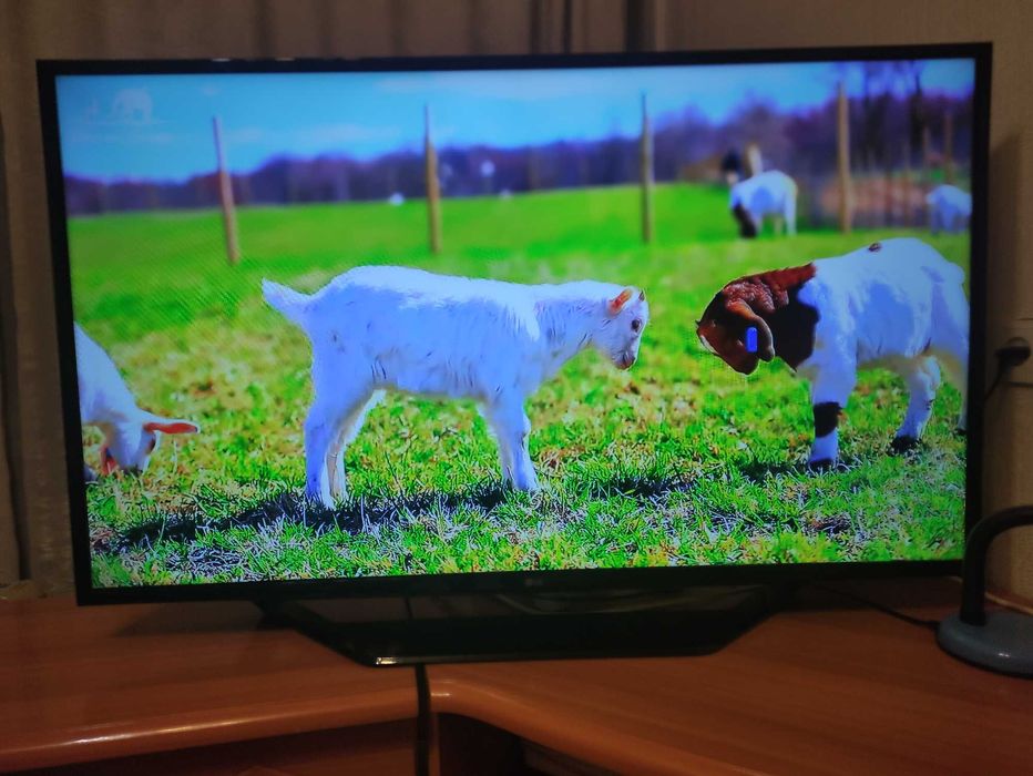 Продам телевизор LG диагональ 125 см