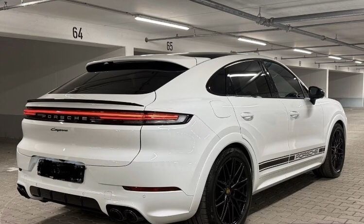 PORSCHE Cayenne Coupe 2024 — imagine 3