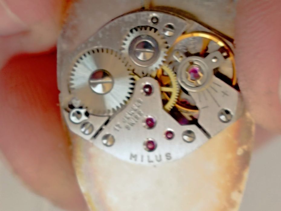 Ceas din argint Milus